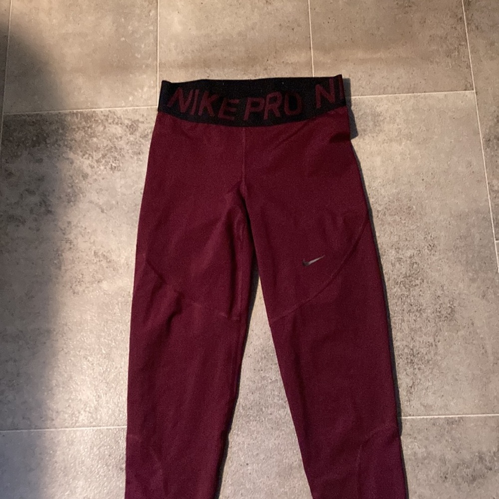 Nike - Picture 5 of 16